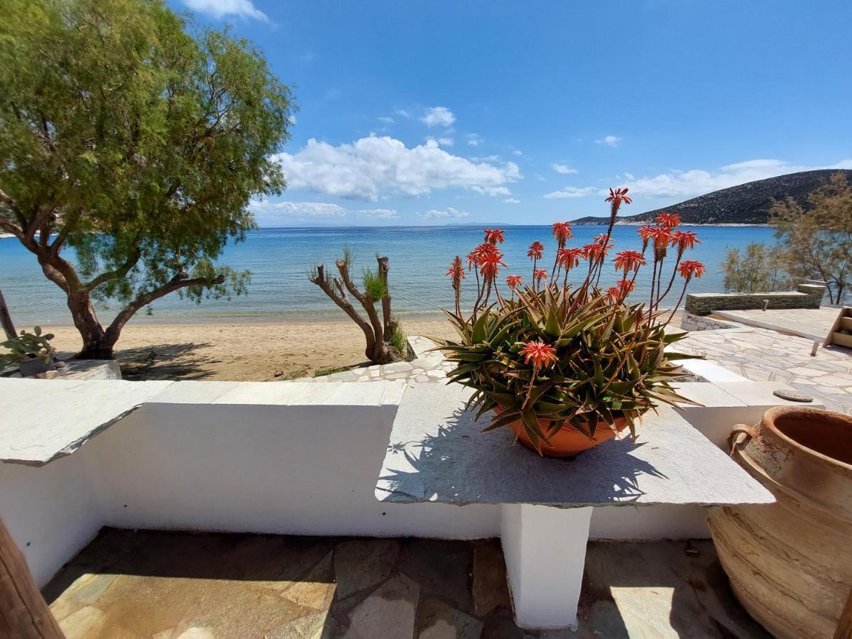 Styfilia Beachfront Apartments Platis Gialos  Eksteriør billede