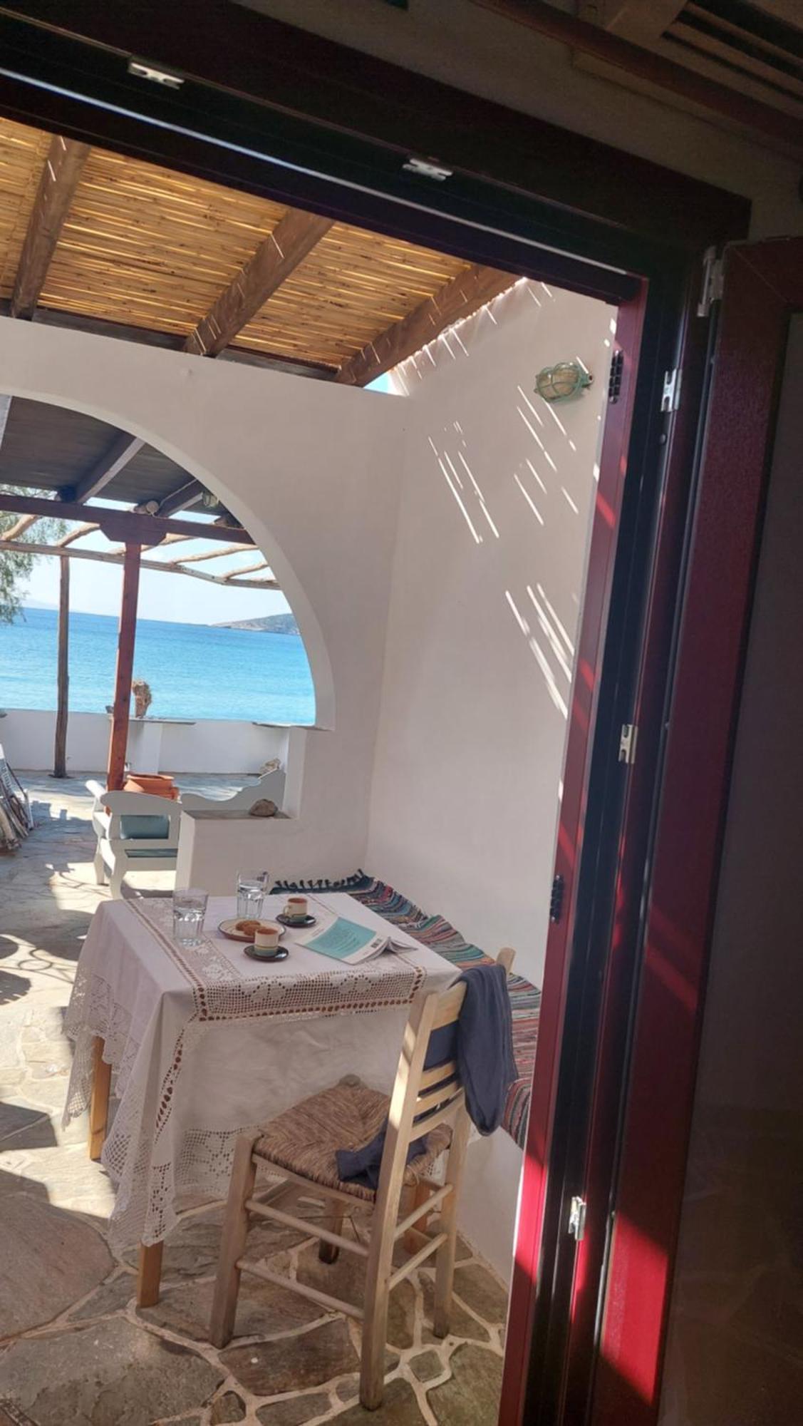 Styfilia Beachfront Apartments Platis Gialos  Eksteriør billede