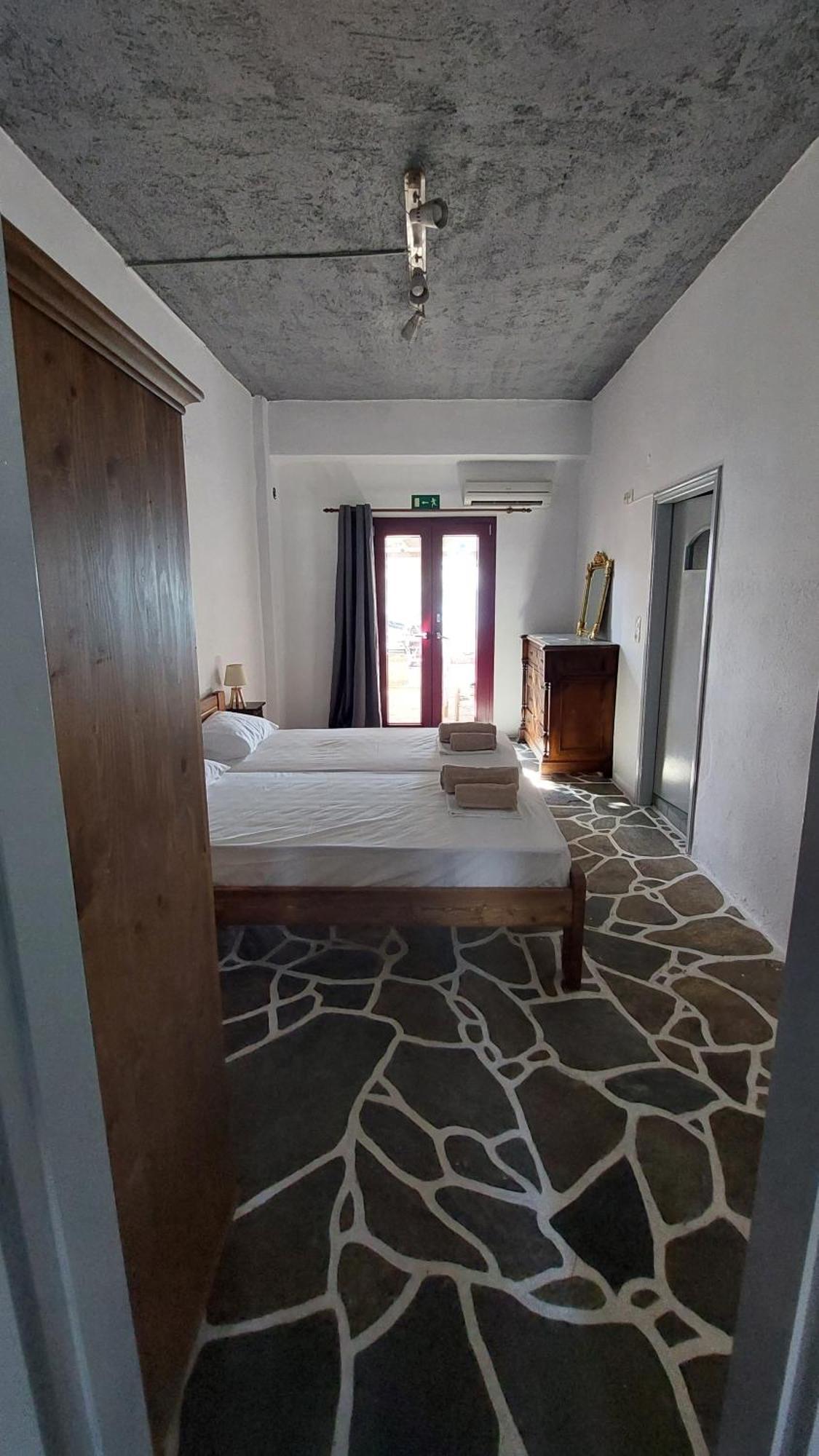 Styfilia Beachfront Apartments Platis Gialos  Eksteriør billede
