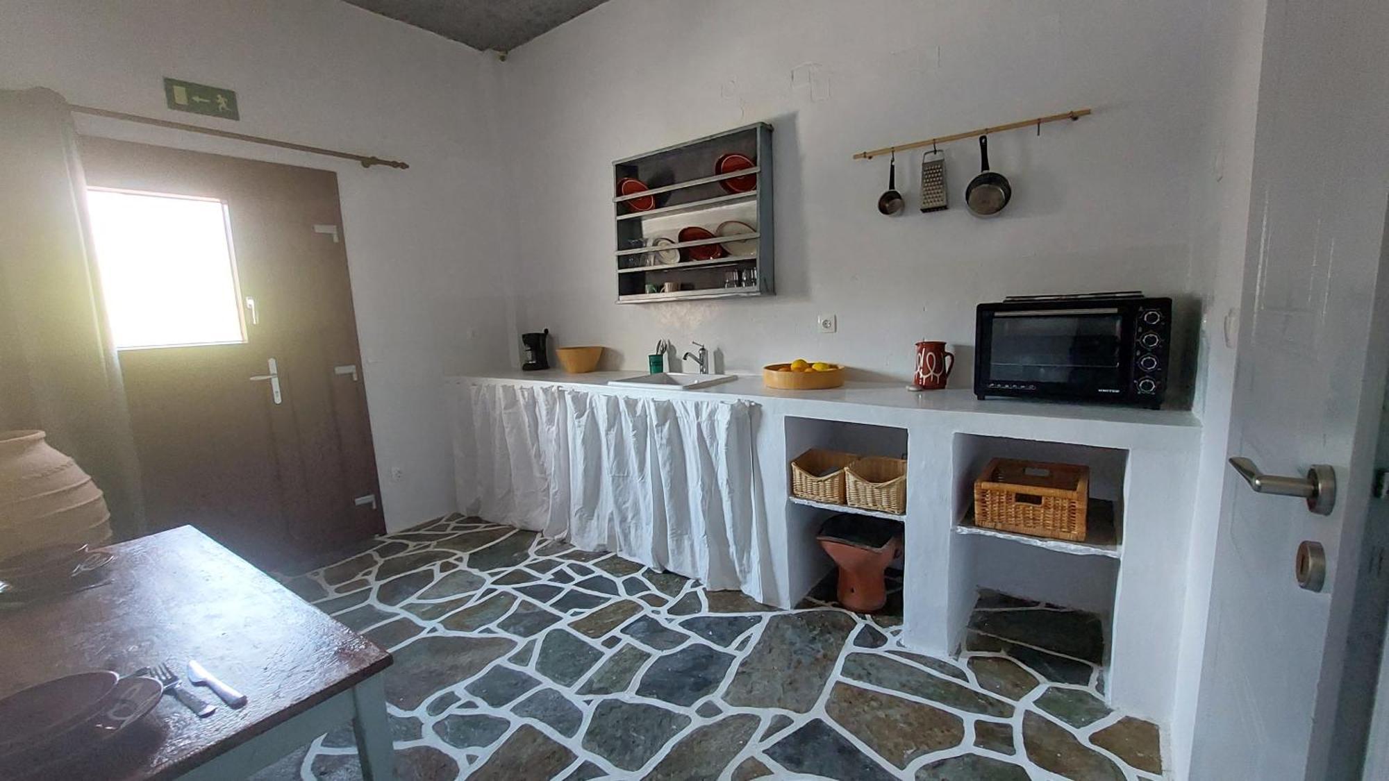 Styfilia Beachfront Apartments Platis Gialos  Eksteriør billede